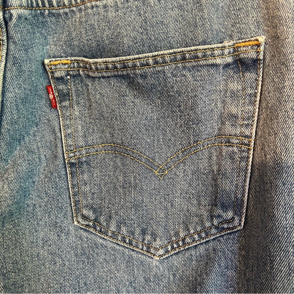 Levi's 501's Vintage Button Fly Straight Leg Medium Wash Jeans Size 33X30 - Picture 9 of 13